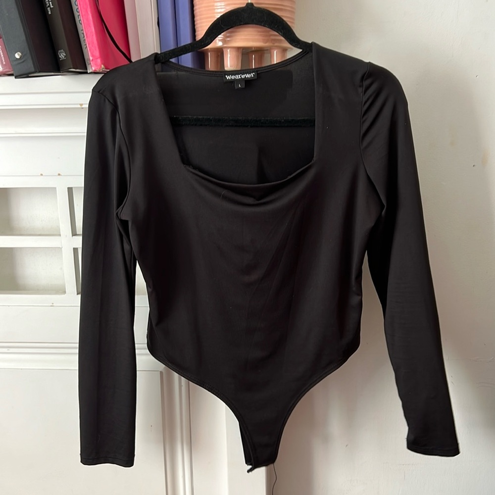LONG SLEEVE BODYSUIT🖤